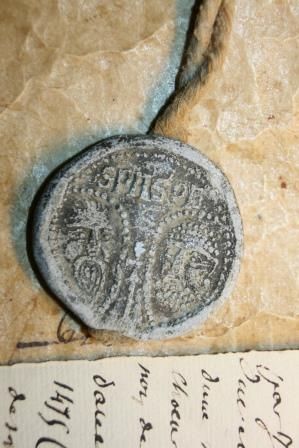 Bulle papale en plomb (1378, 1 G 33)