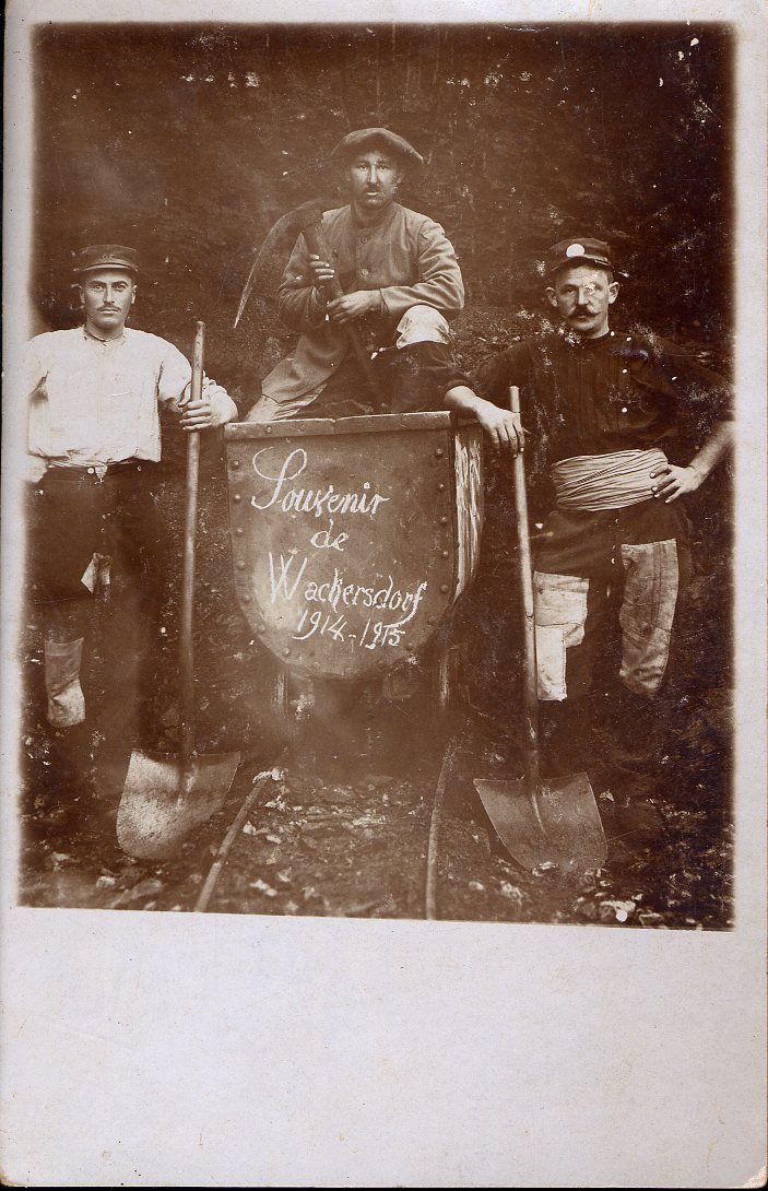 Photos avec des camarades de Jean Sennepin, prisonniers à la mine de Waherdorf