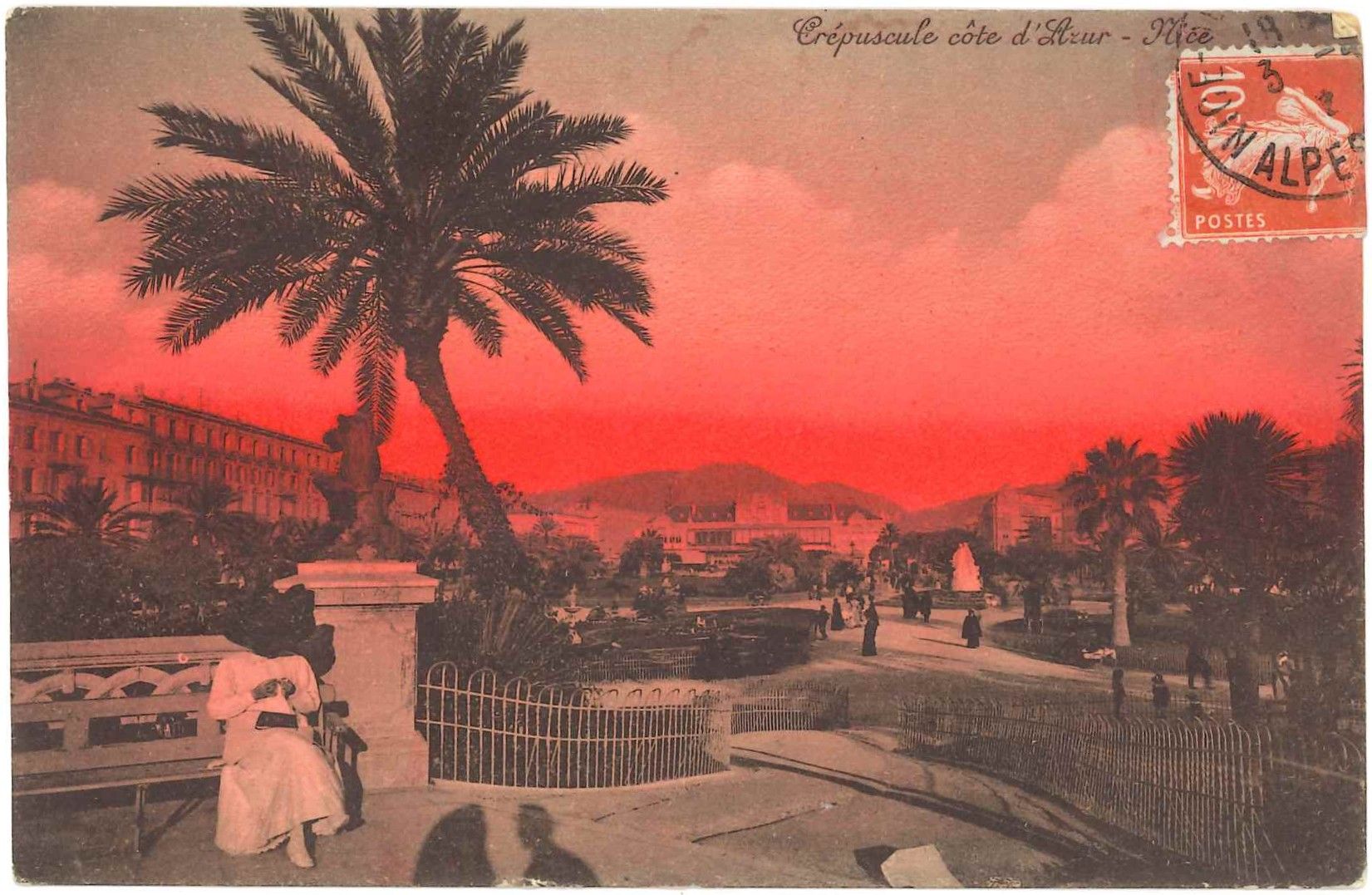 Imaginer la nuit... en cartes postales... dans l'Allier